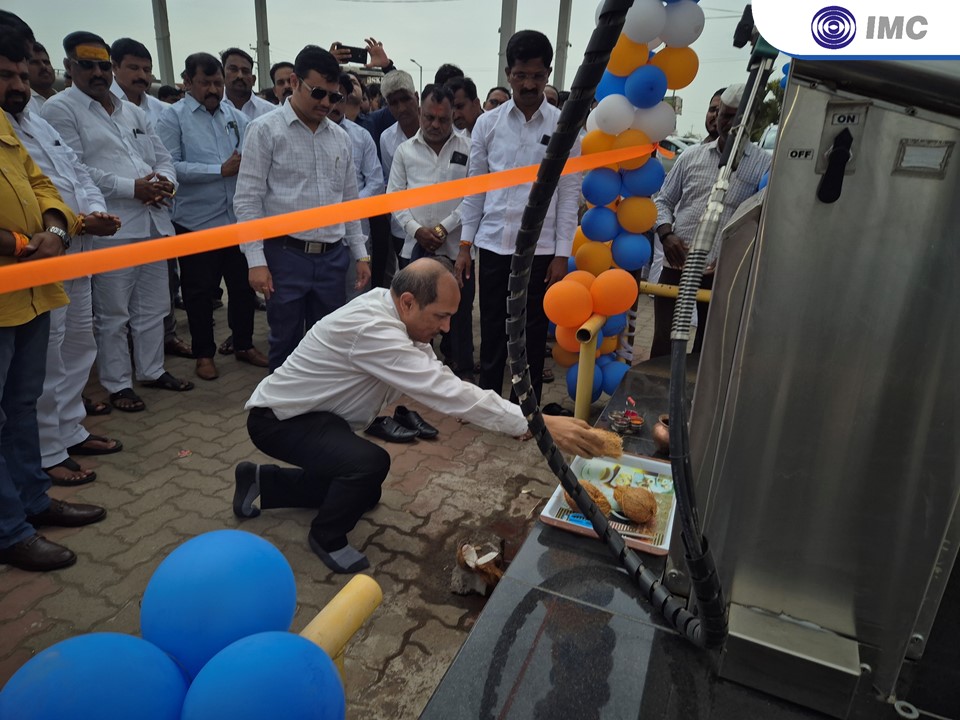 Inauguration of 33rd CNG station - Sawleshwar Petroleum, located on the Samruddhi Marg Kolhapur–Solapur Highway