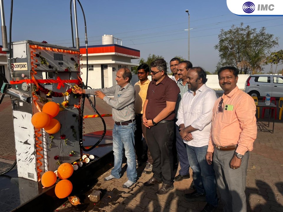 Inauguration of 32nd CNG station Sai Samridhi, Yavli- Pune Solapur Highway